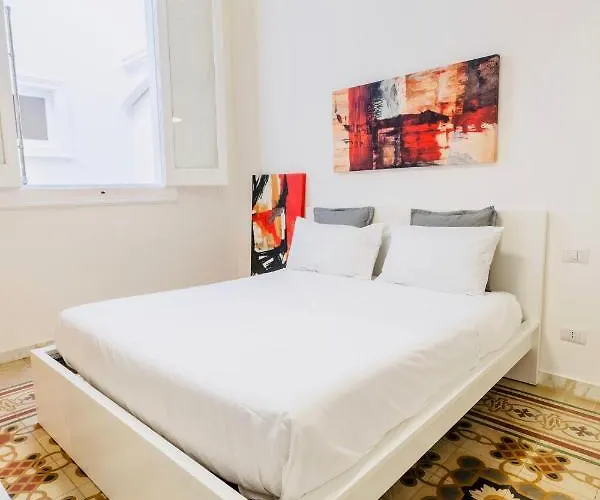 Daniel's شقة باري